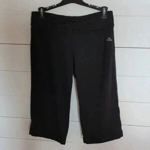 Adidas Women's Black Capri Athletic Pants, Size S